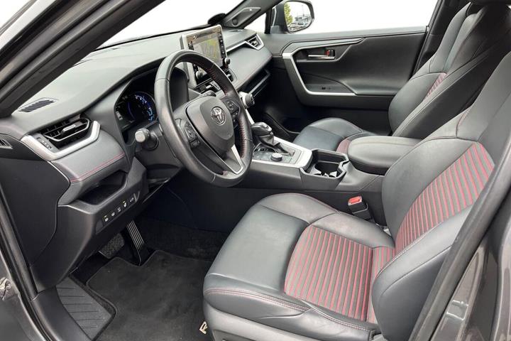 Grå Toyota RAV4 Plug-in fra 2021