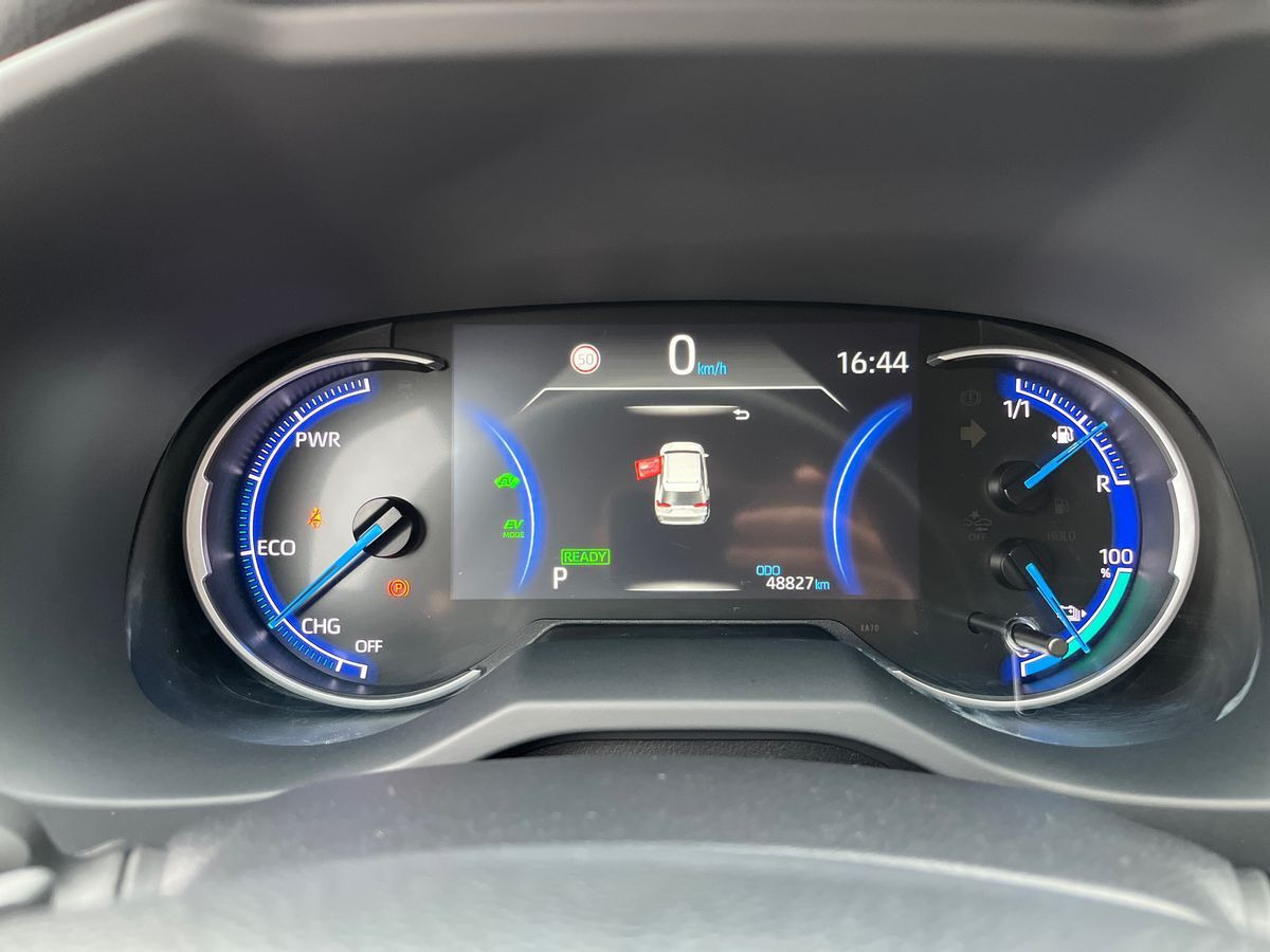 Grå Toyota RAV4 Plug-in fra 2021