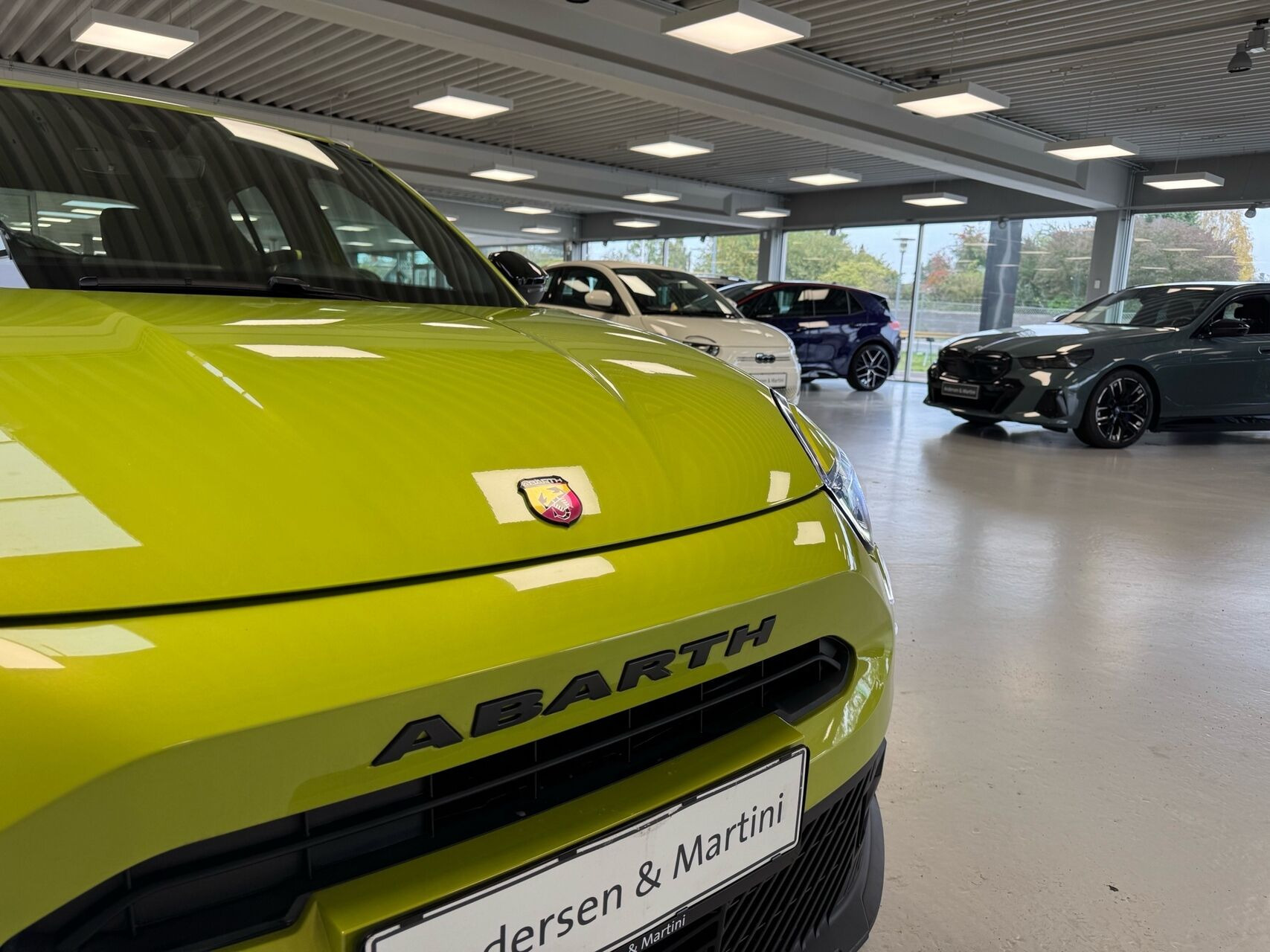 Grøn Abarth 600e fra 2025