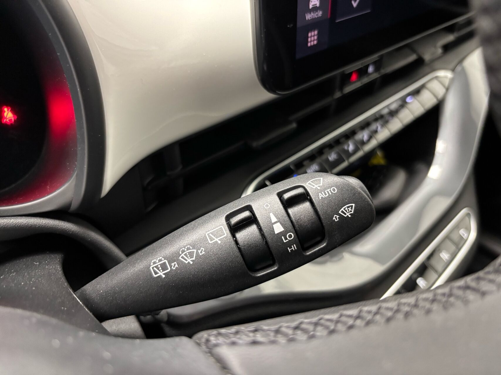 Hvid Fiat 500e fra 2023