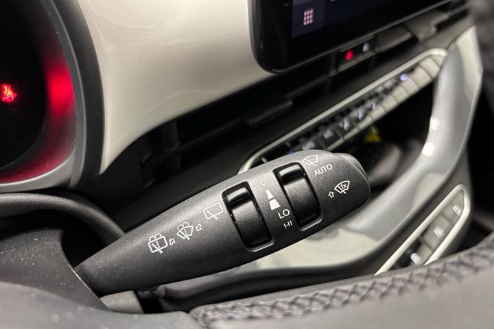 Hvid Fiat 500e fra 2023