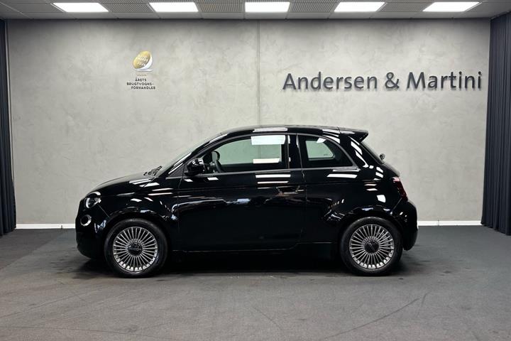 Sort Fiat 500e fra 2023