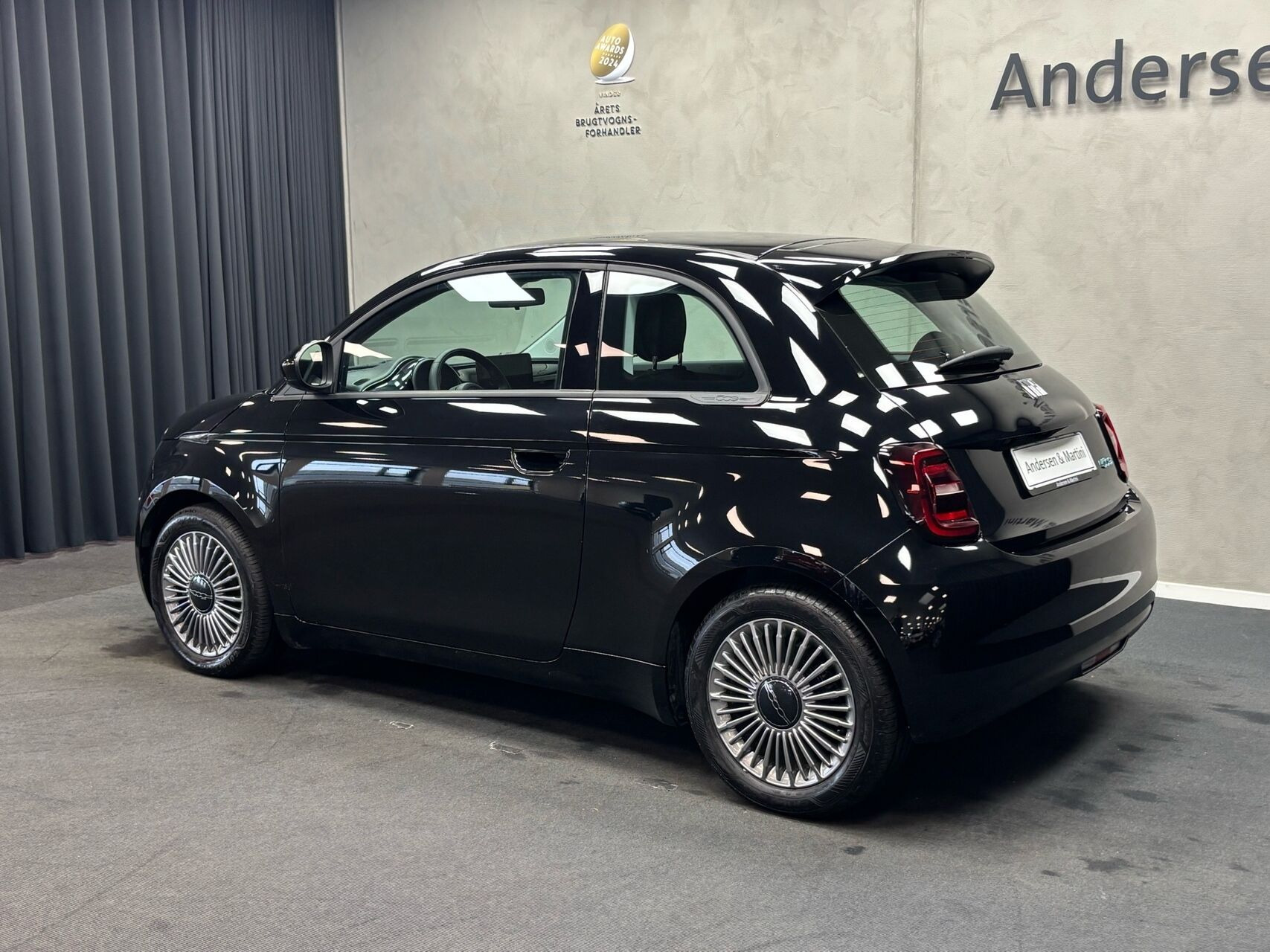 Sort Fiat 500e fra 2023
