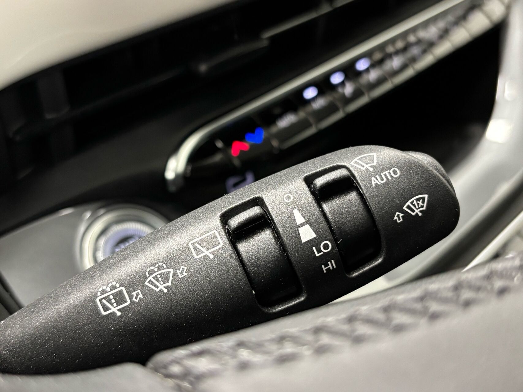 Hvid Fiat 500e fra 2023