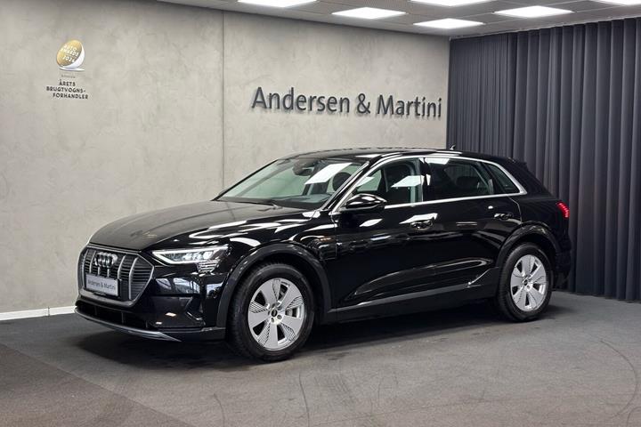 Sort Audi e-tron fra 2023