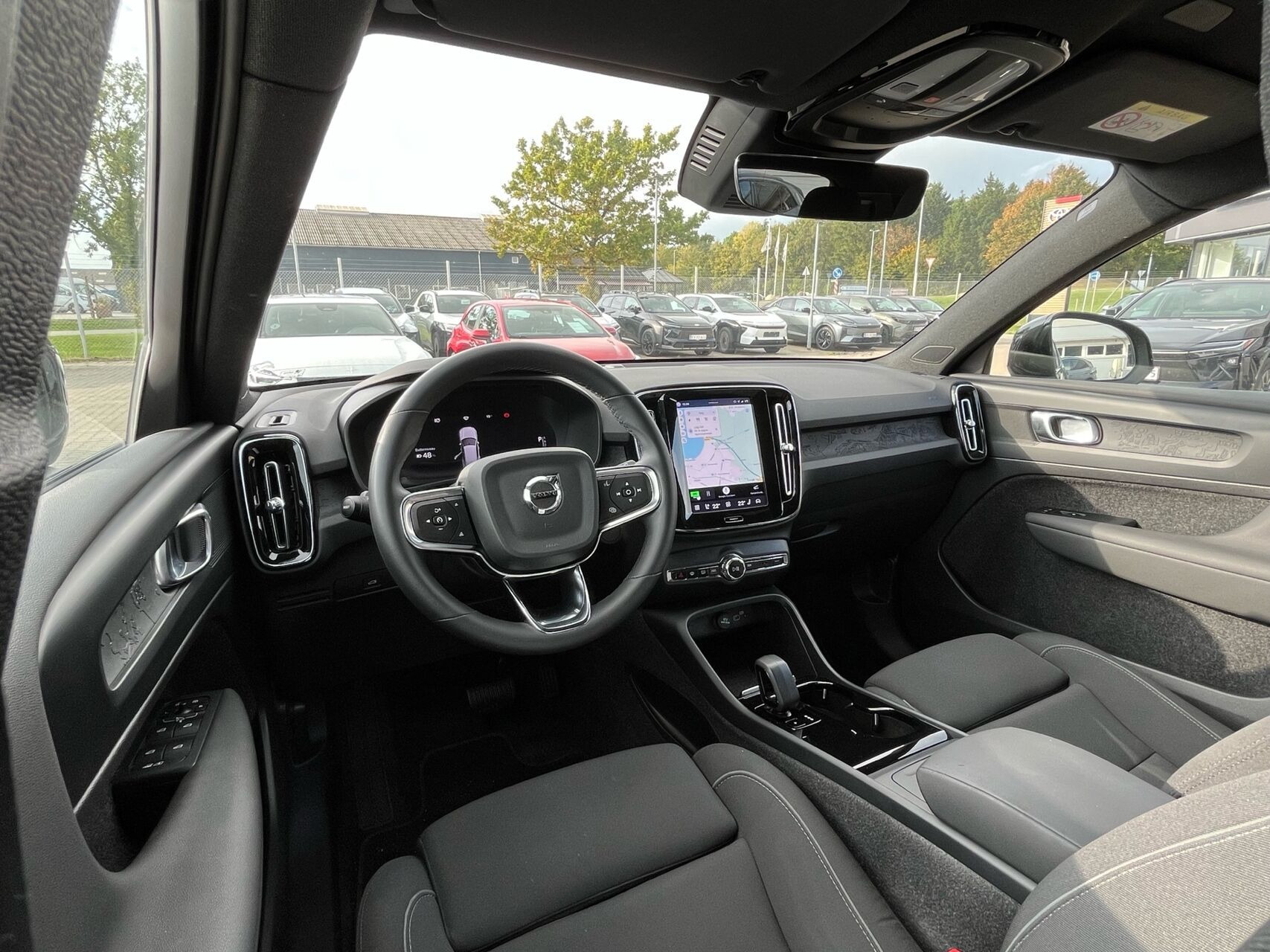 Sort Volvo XC40 fra 2023