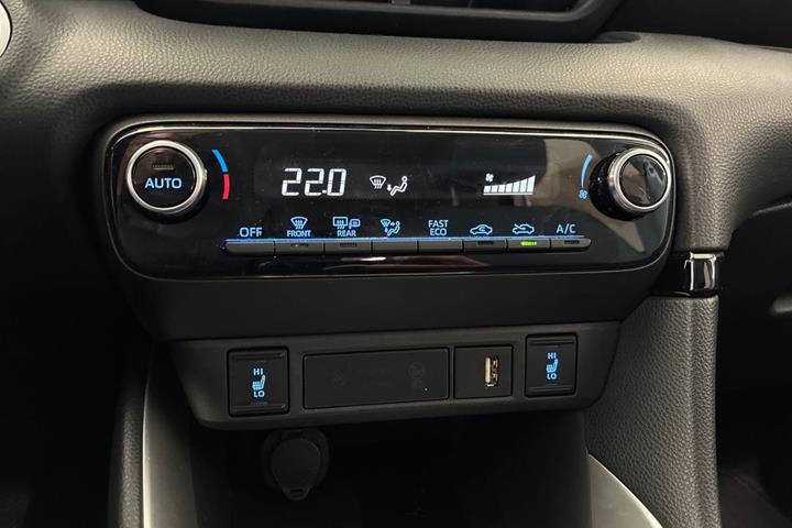 Sort Toyota Yaris fra 2020