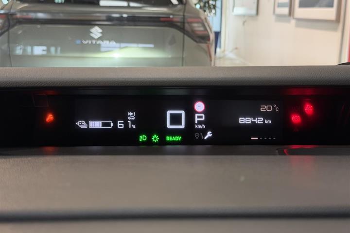 Grøn Citroën e-C3 Aircross fra 2025