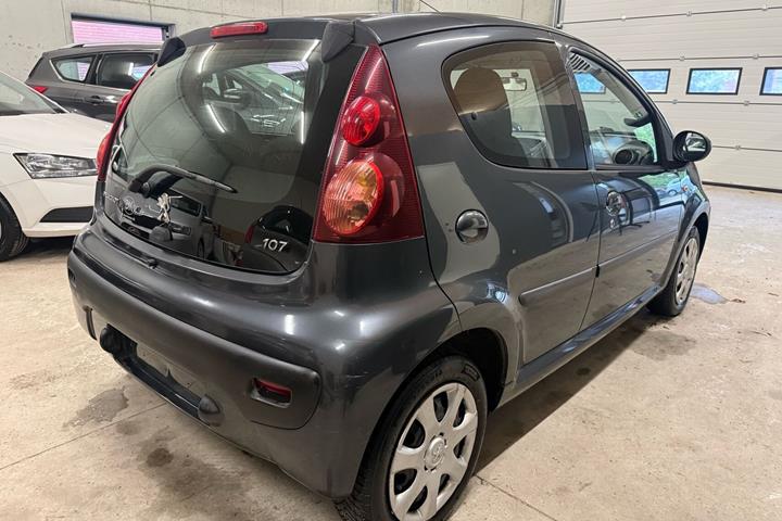 undefined Peugeot 107 fra 2012