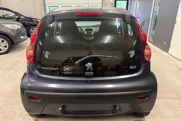 undefined Peugeot 107 fra 2012