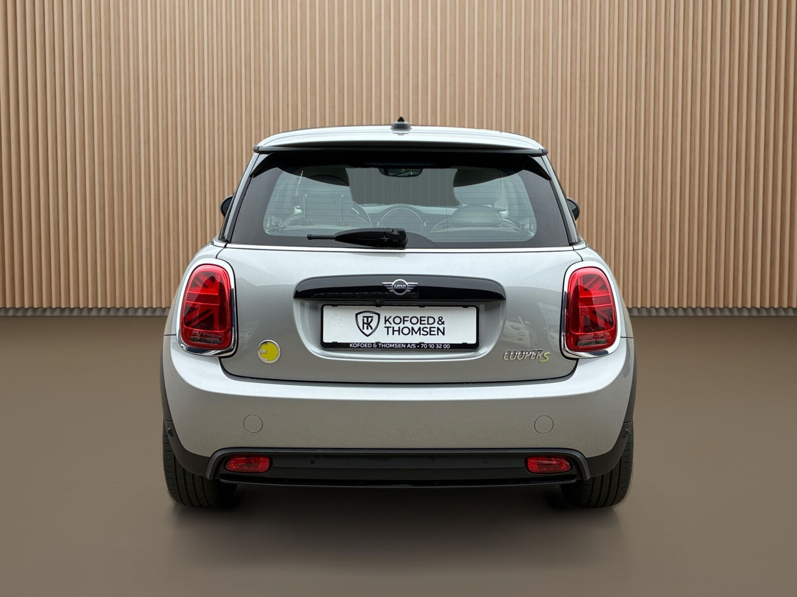 Grå Mini Cooper fra 2023