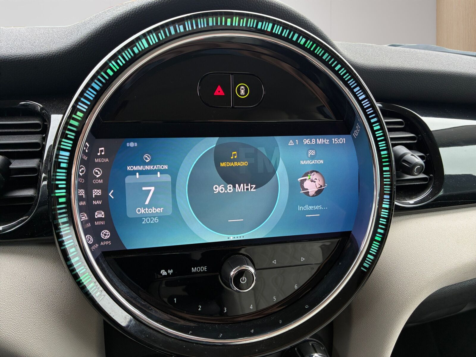 Grå Mini Cooper fra 2023