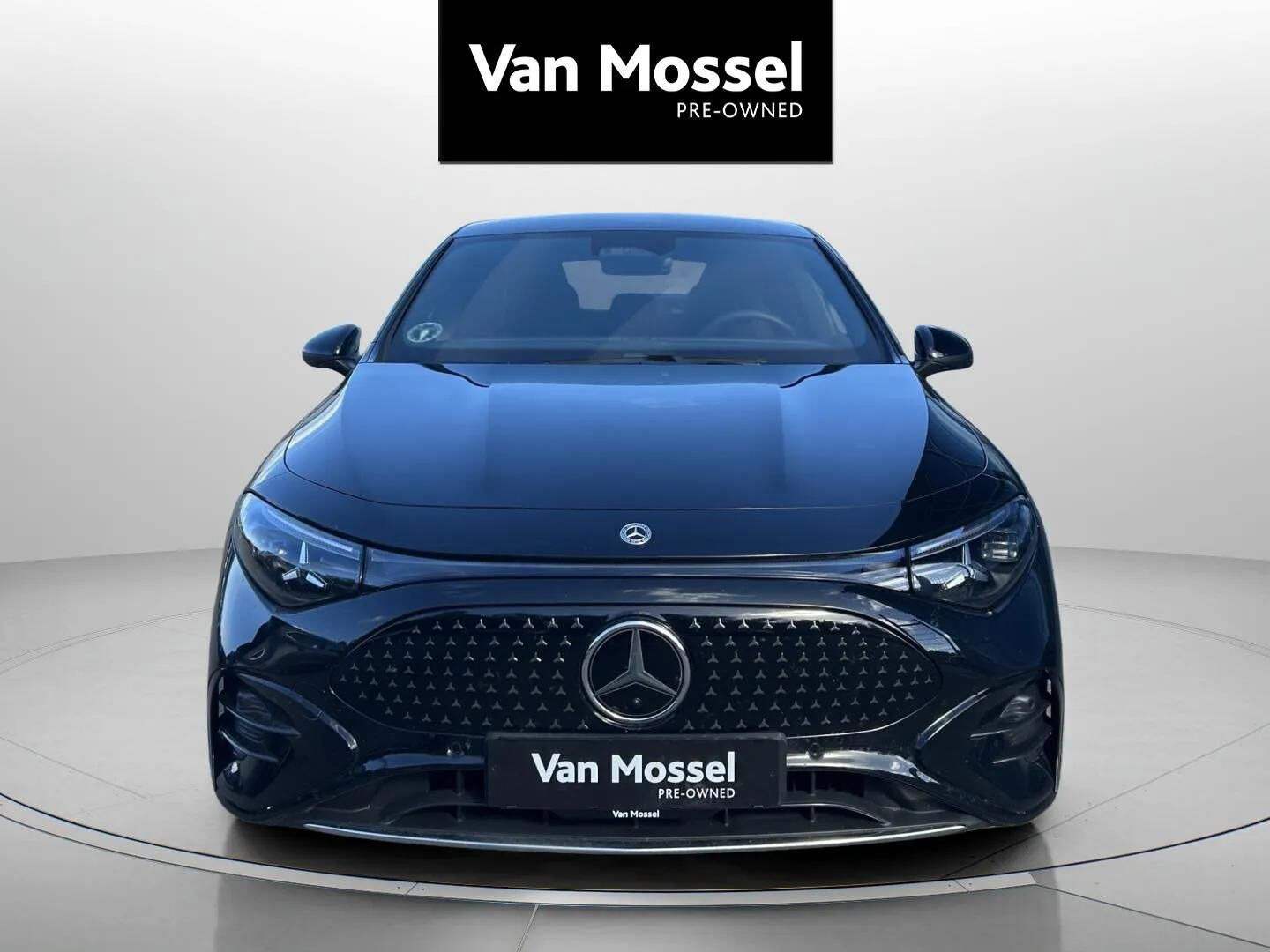 Sort Mercedes CLA250+ fra 2025