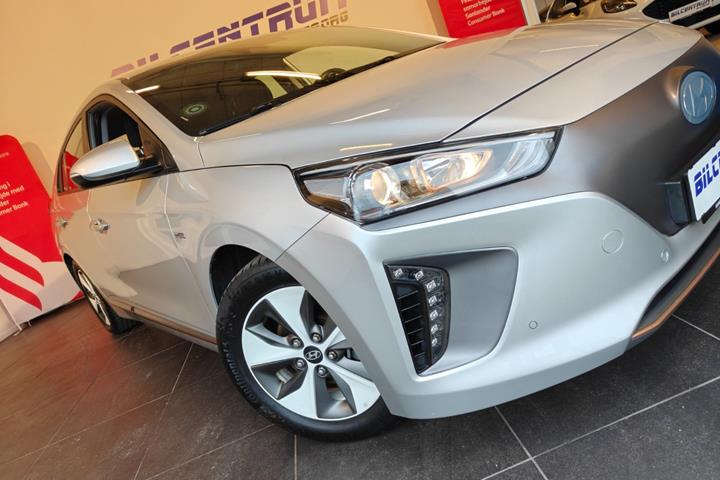Grå Hyundai Ioniq fra 2018