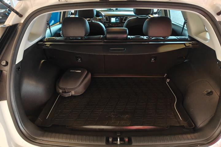 Hvid Kia Niro fra 2019