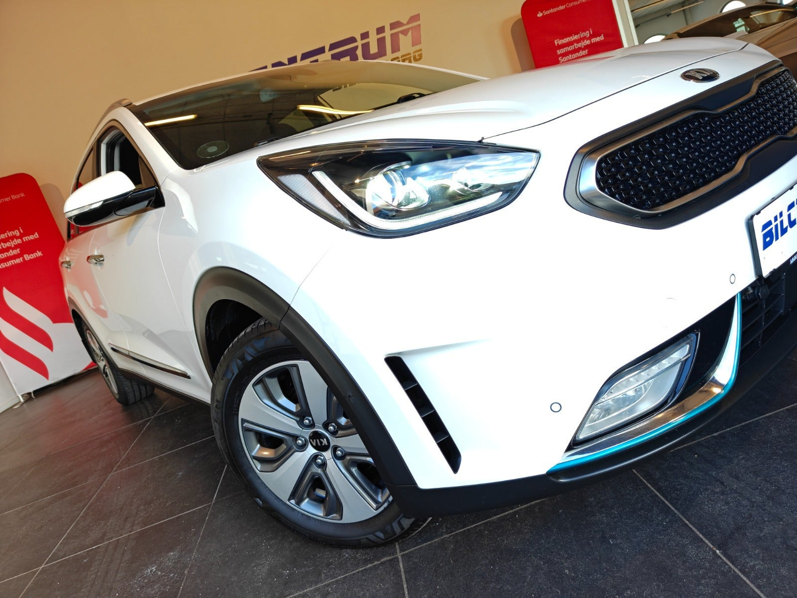 Hvid Kia Niro fra 2019