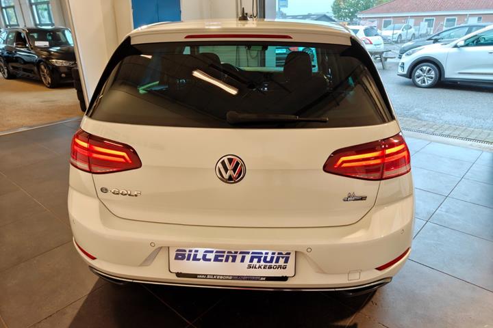 Hvid VW e-Golf VII fra 2020