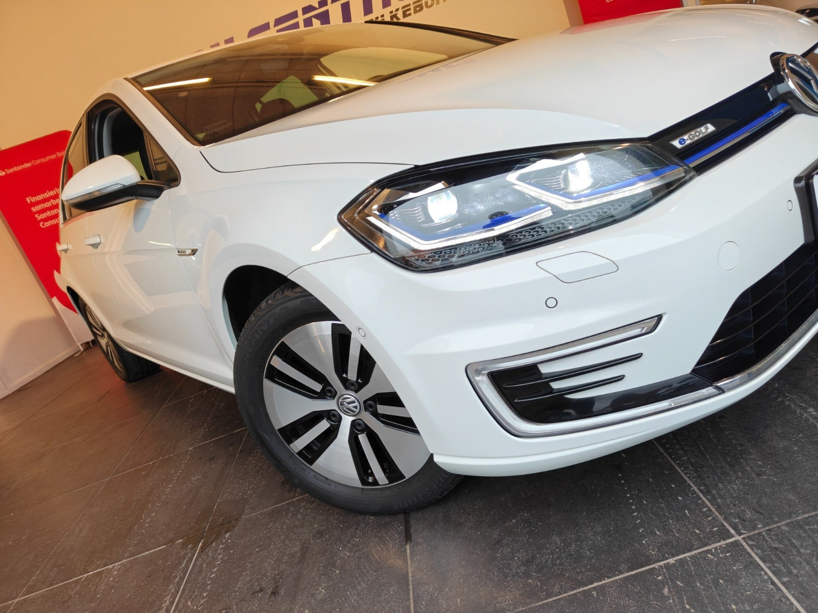 Hvid VW e-Golf VII fra 2020
