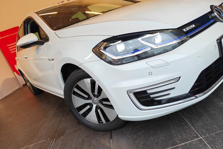 Hvid VW e-Golf VII fra 2020