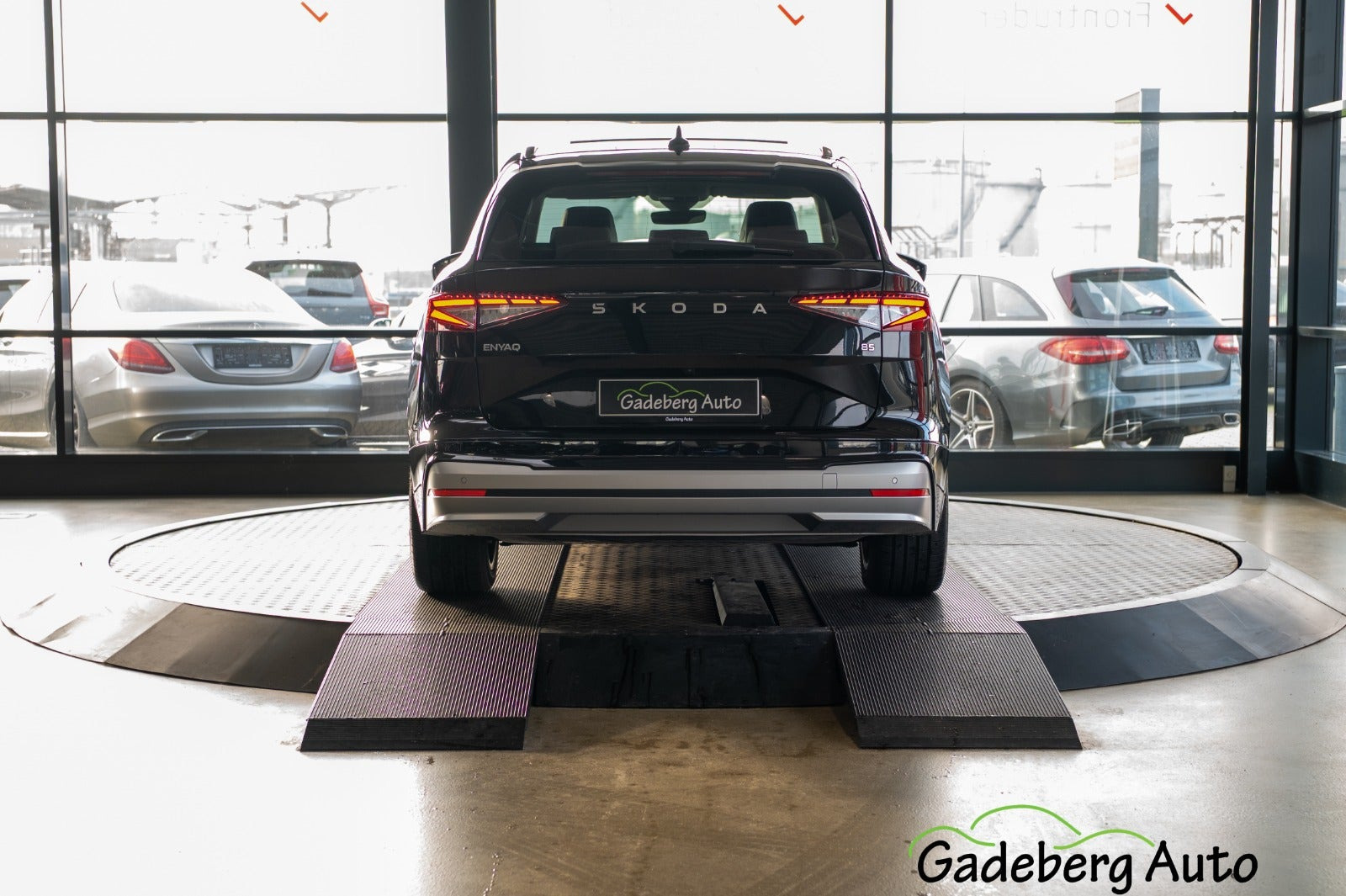 Sort Skoda Enyaq fra 2026