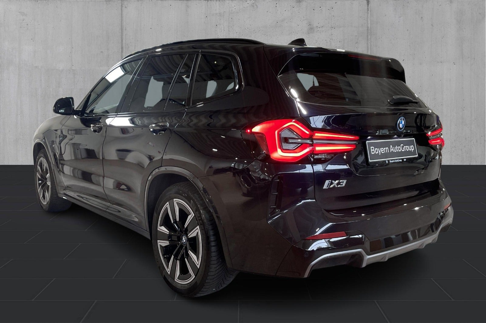 Sort BMW iX3 fra 2022