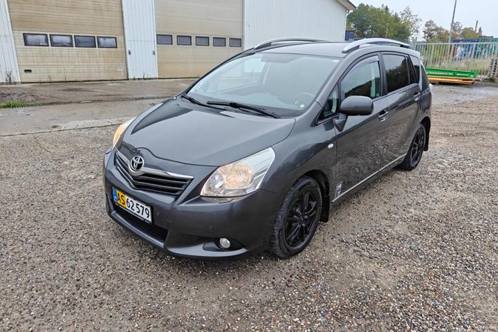 undefined Toyota Sportsvan fra 2011