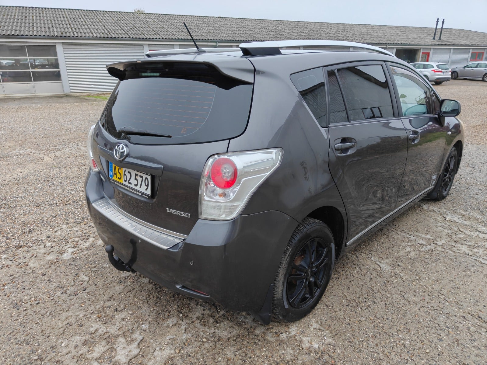 undefined Toyota Sportsvan fra 2011