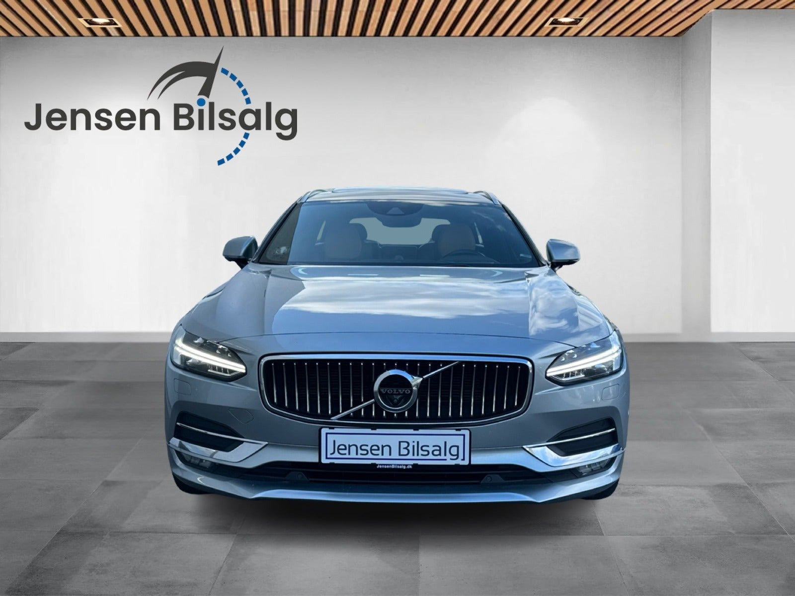 Sølv Volvo V90 fra 2016