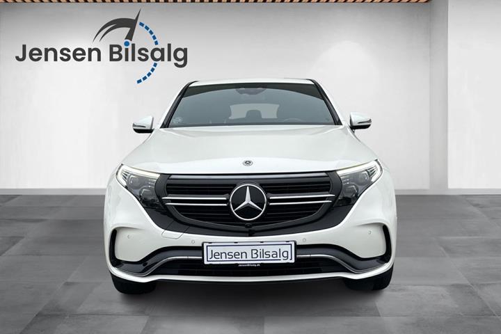 Grøn Mercedes EQC400 fra 2021