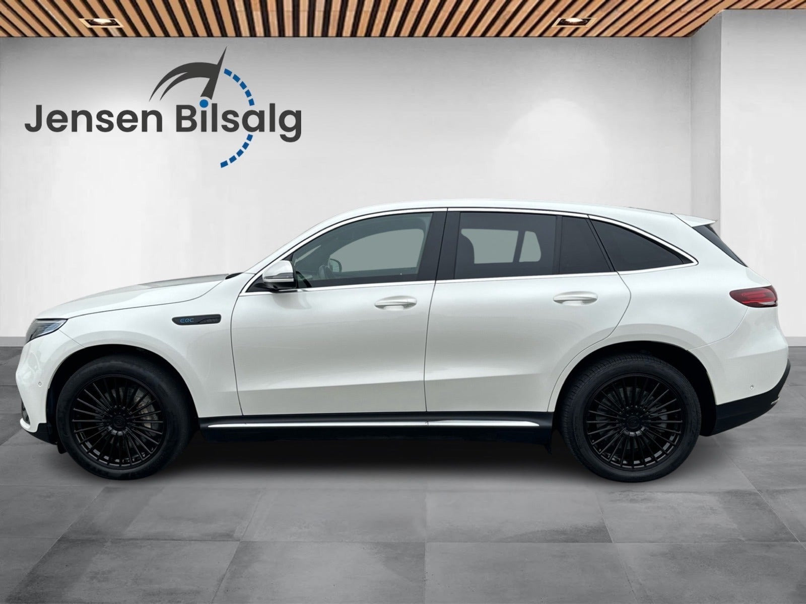 Grøn Mercedes EQC400 fra 2021
