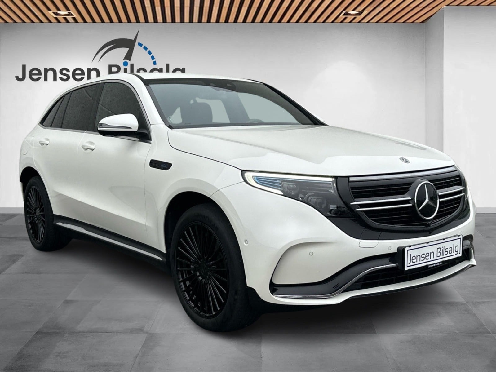Grøn Mercedes EQC400 fra 2021