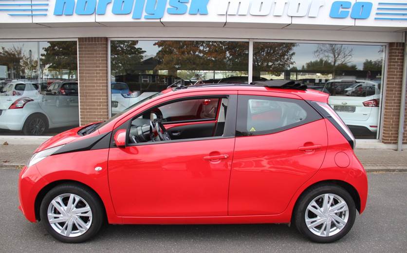 Toyota Aygo 1,0 VVT-i x-wave Sky