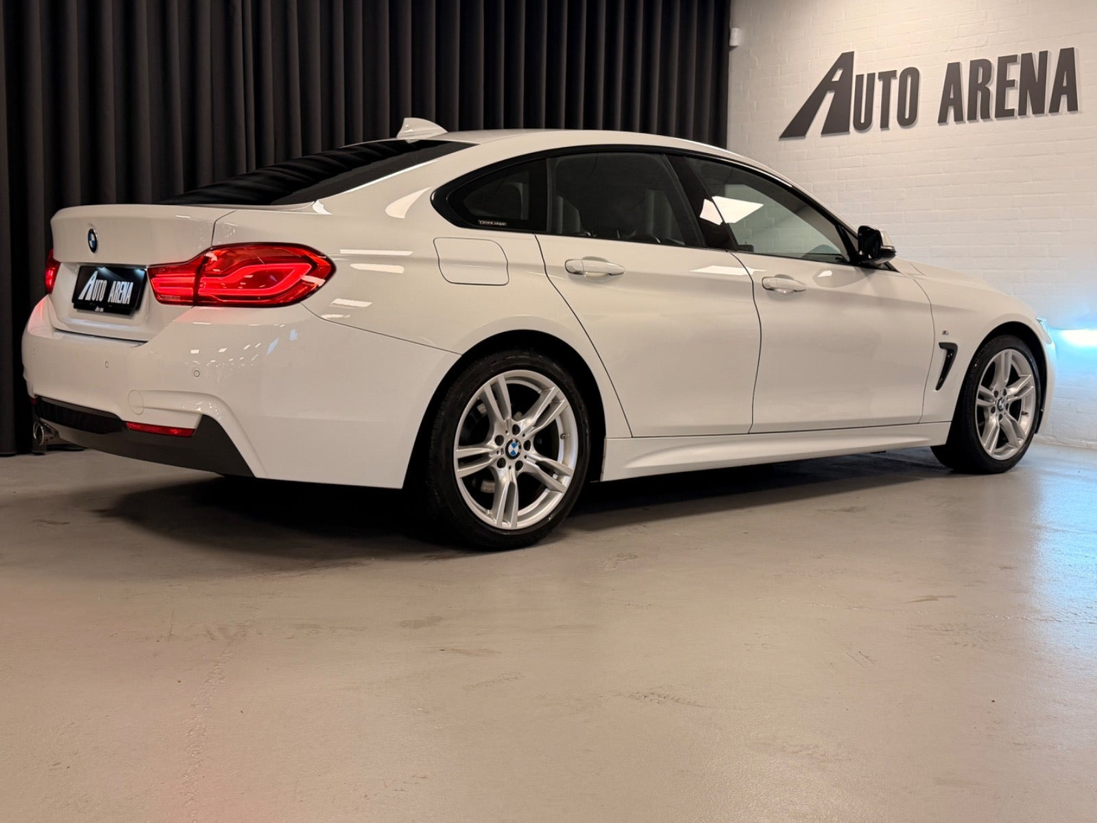 Hvid BMW 420i fra 2019