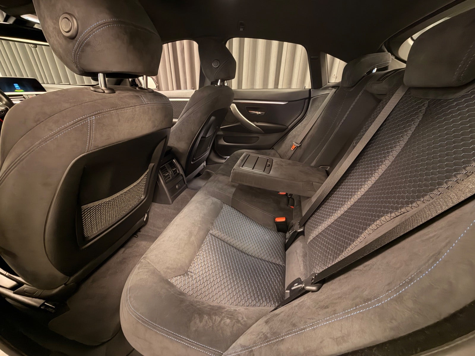 Hvid BMW 420i fra 2019