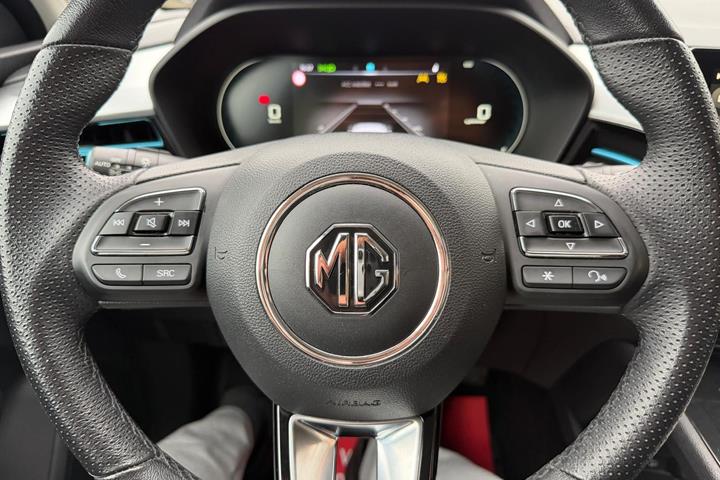 Sort MG MG5 fra 2022