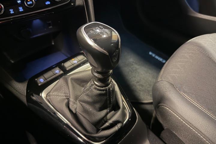Sølv Opel Corsa fra 2022