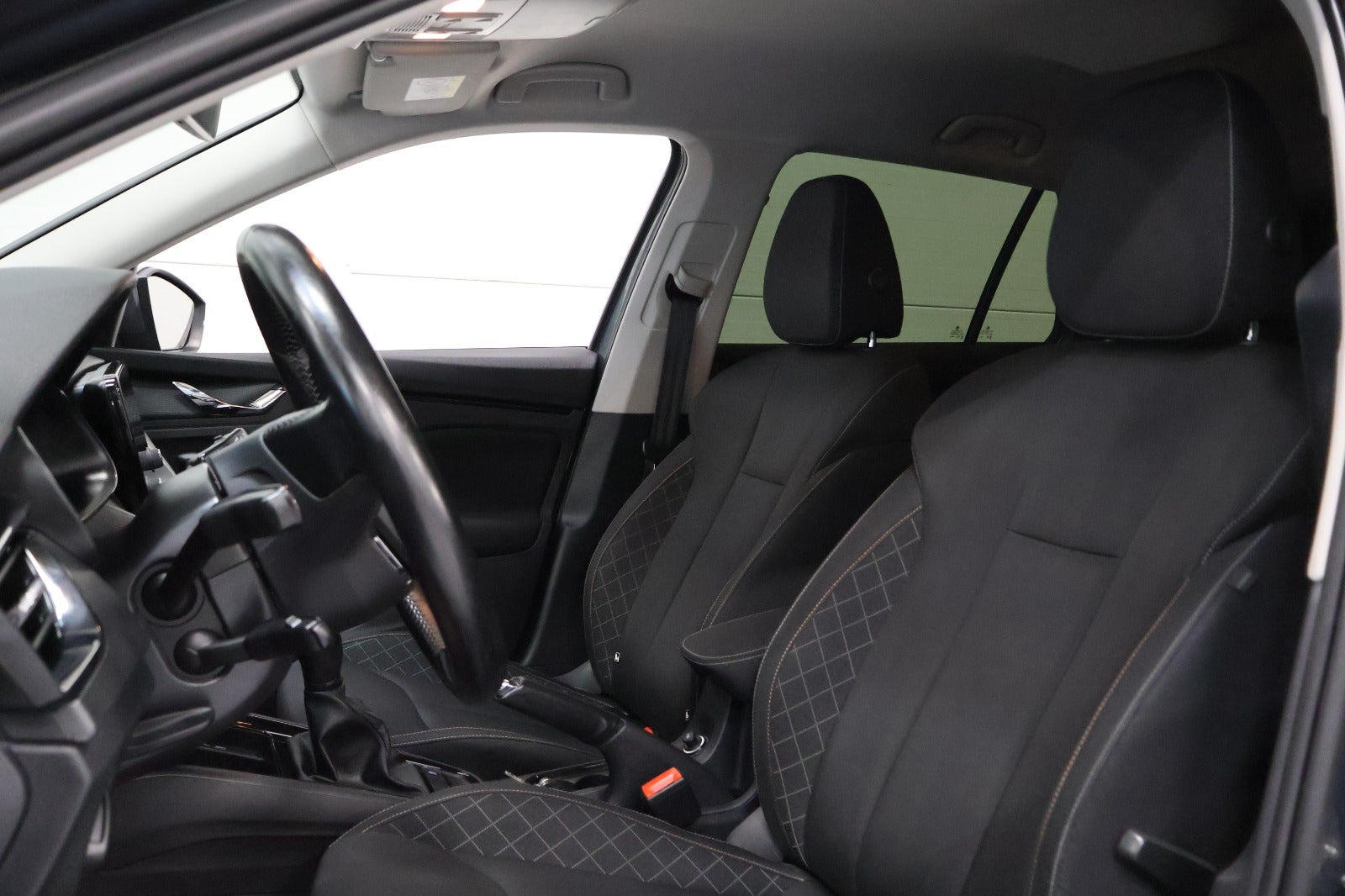 Grå Skoda Kamiq fra 2022