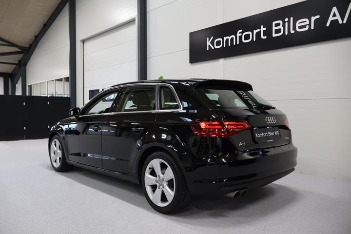 Sort Audi A3 fra 2015