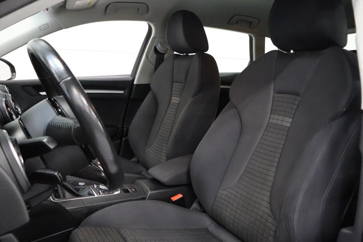 Sort Audi A3 fra 2015