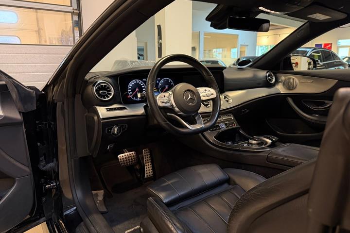 Sort Mercedes E300 fra 2018