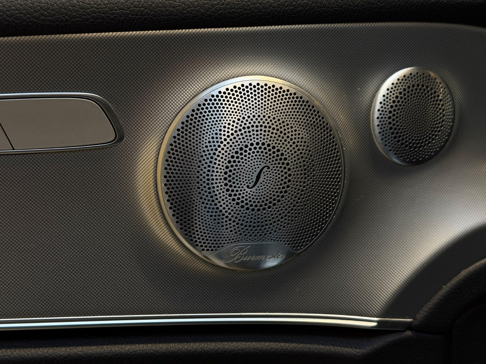 Sort Mercedes E300 fra 2018