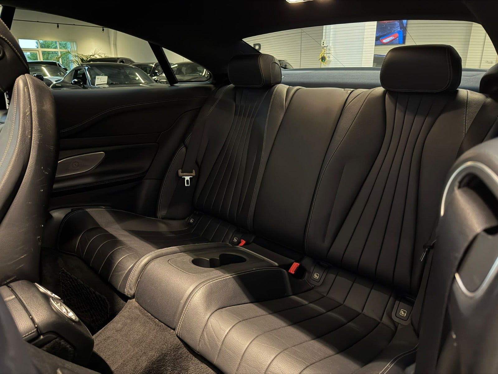 Sort Mercedes E300 fra 2018