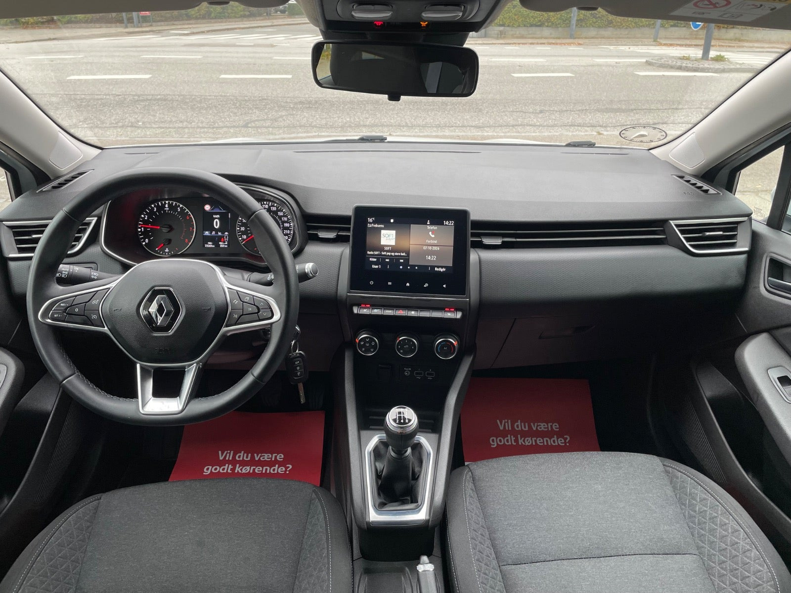 Hvid Renault Clio V fra 2020