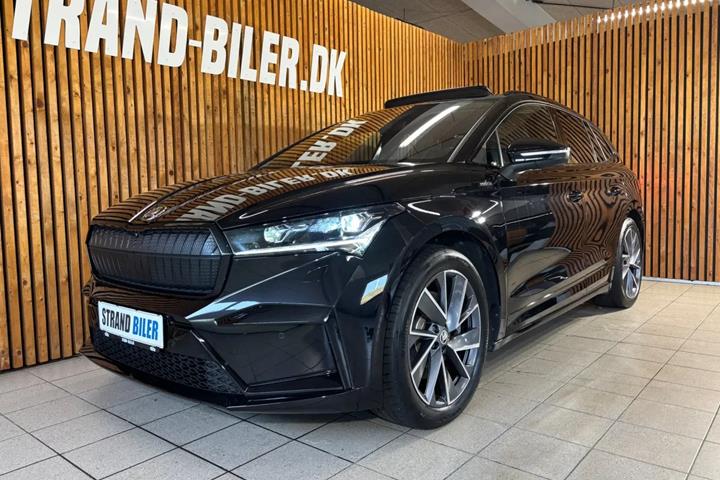 Sort Skoda Enyaq fra 2023
