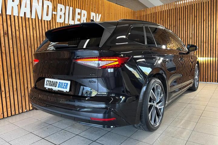 Sort Skoda Enyaq fra 2023