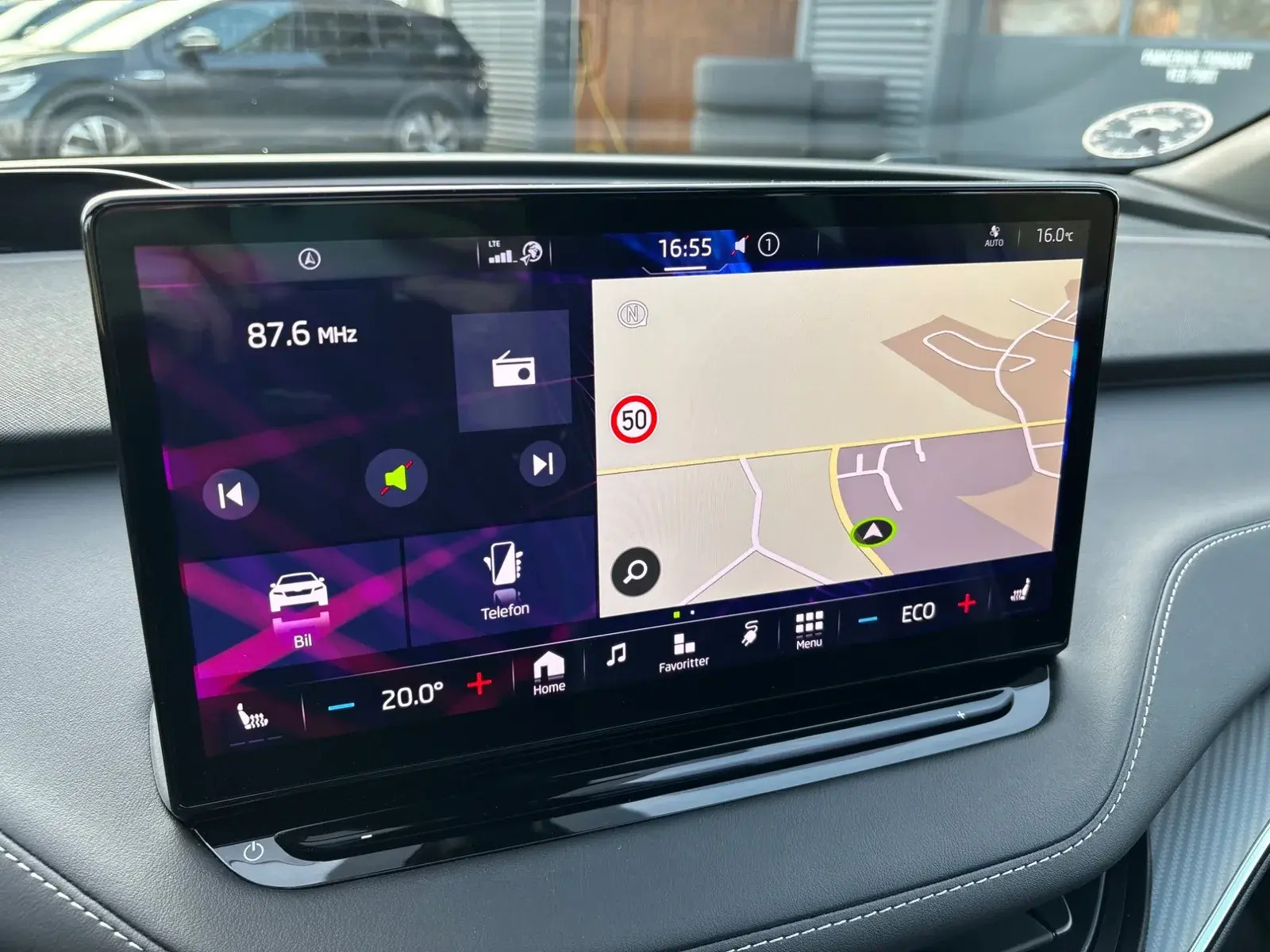 Sort Skoda Enyaq fra 2023