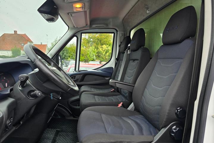 Hvid Iveco Daily fra 2020