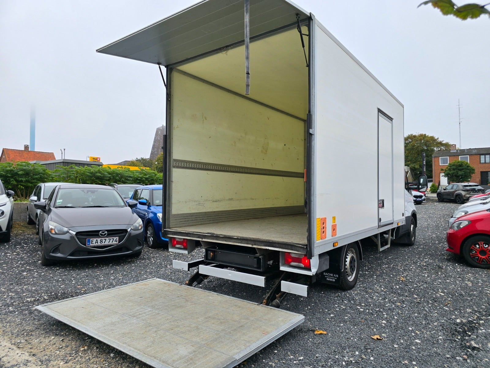 Hvid Iveco Daily fra 2020