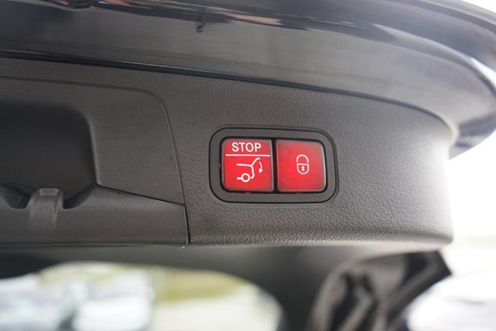 Sort Mercedes EQA250+ fra 2025