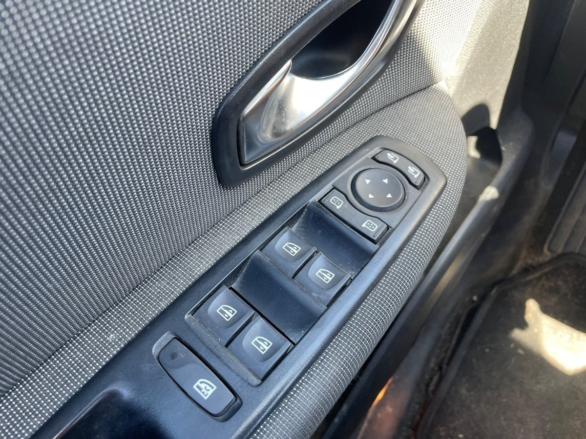 Sort Renault Grand Scenic III fra 2011